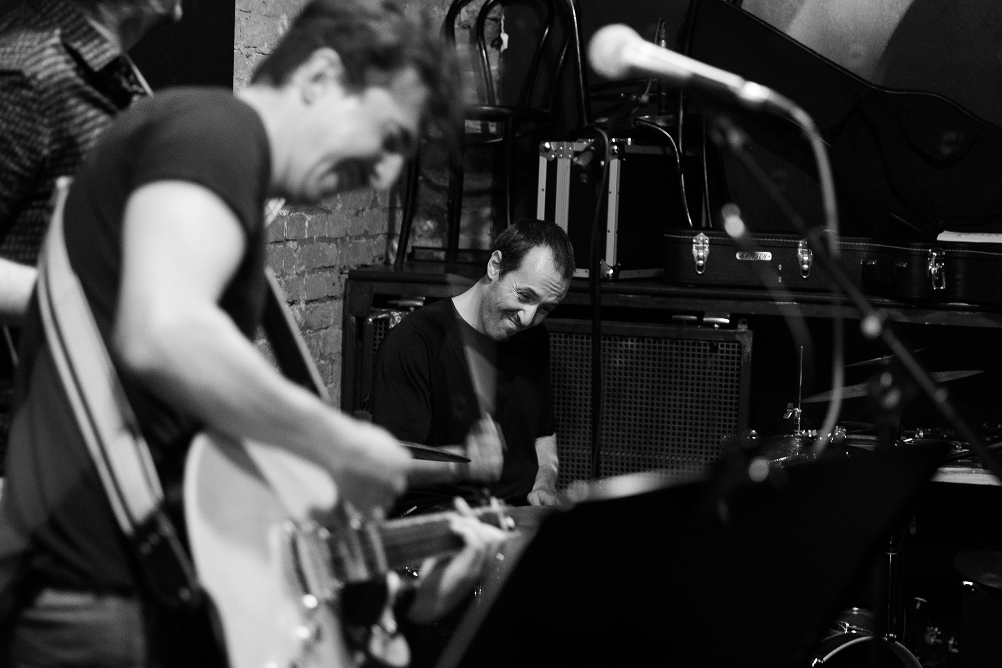 Live Photography | Band: White Plastic Tape | (c) Sandra