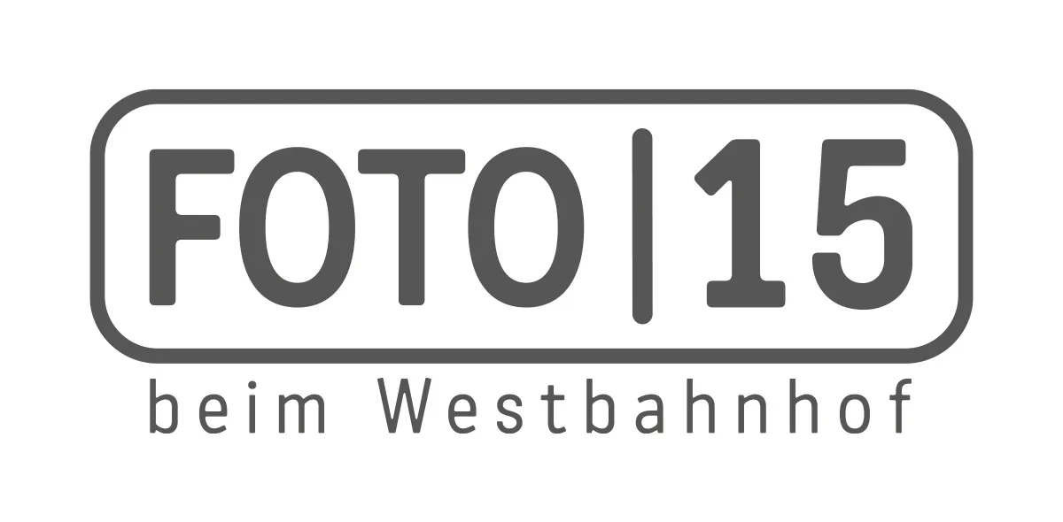 Portfolio: Foto 15 Logo Portfolio: Foto 15 Logo