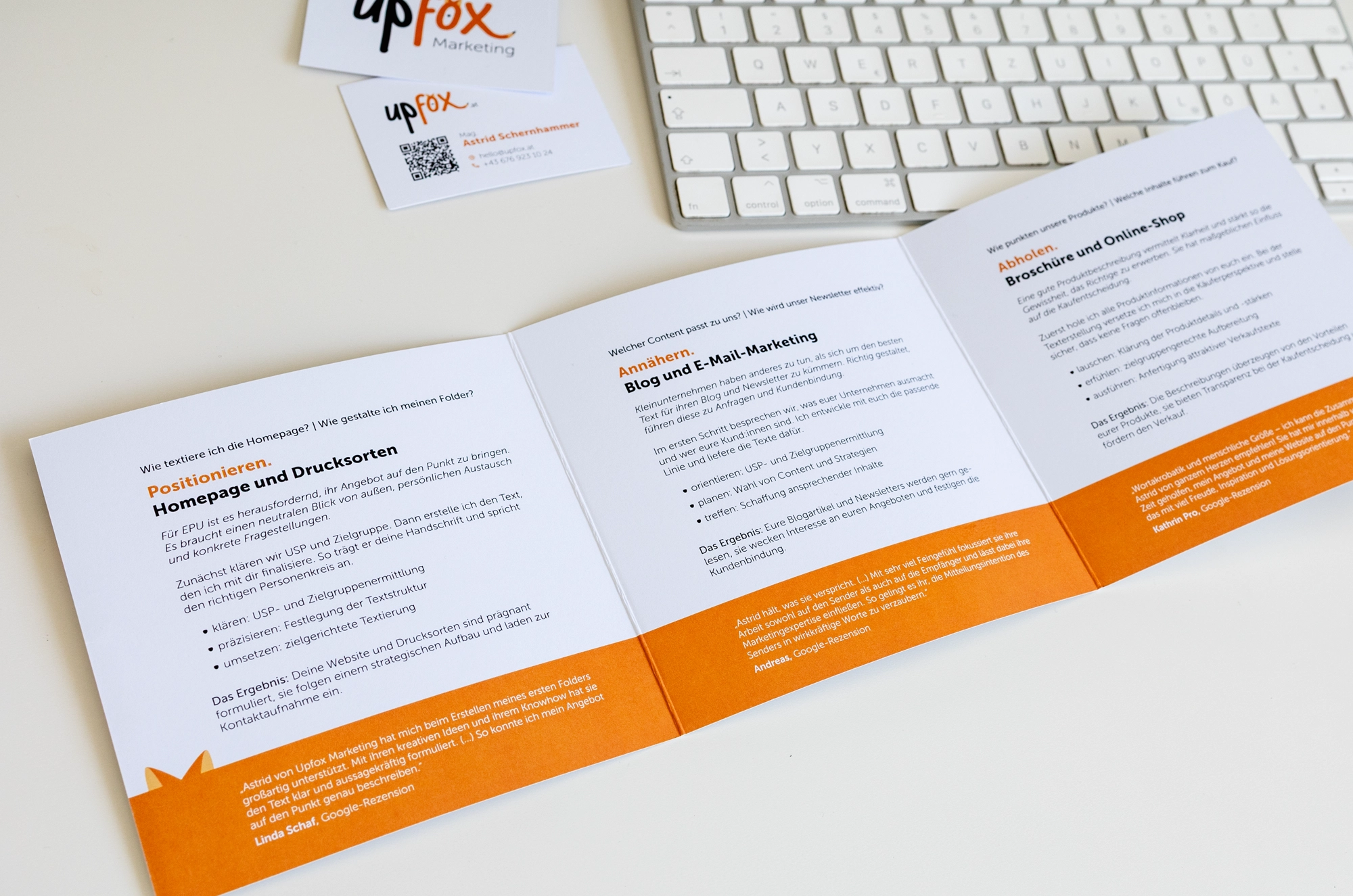 Portfolio: Upfox Marketing Folder Portfolio: Upfox Marketing Folder Innenseite