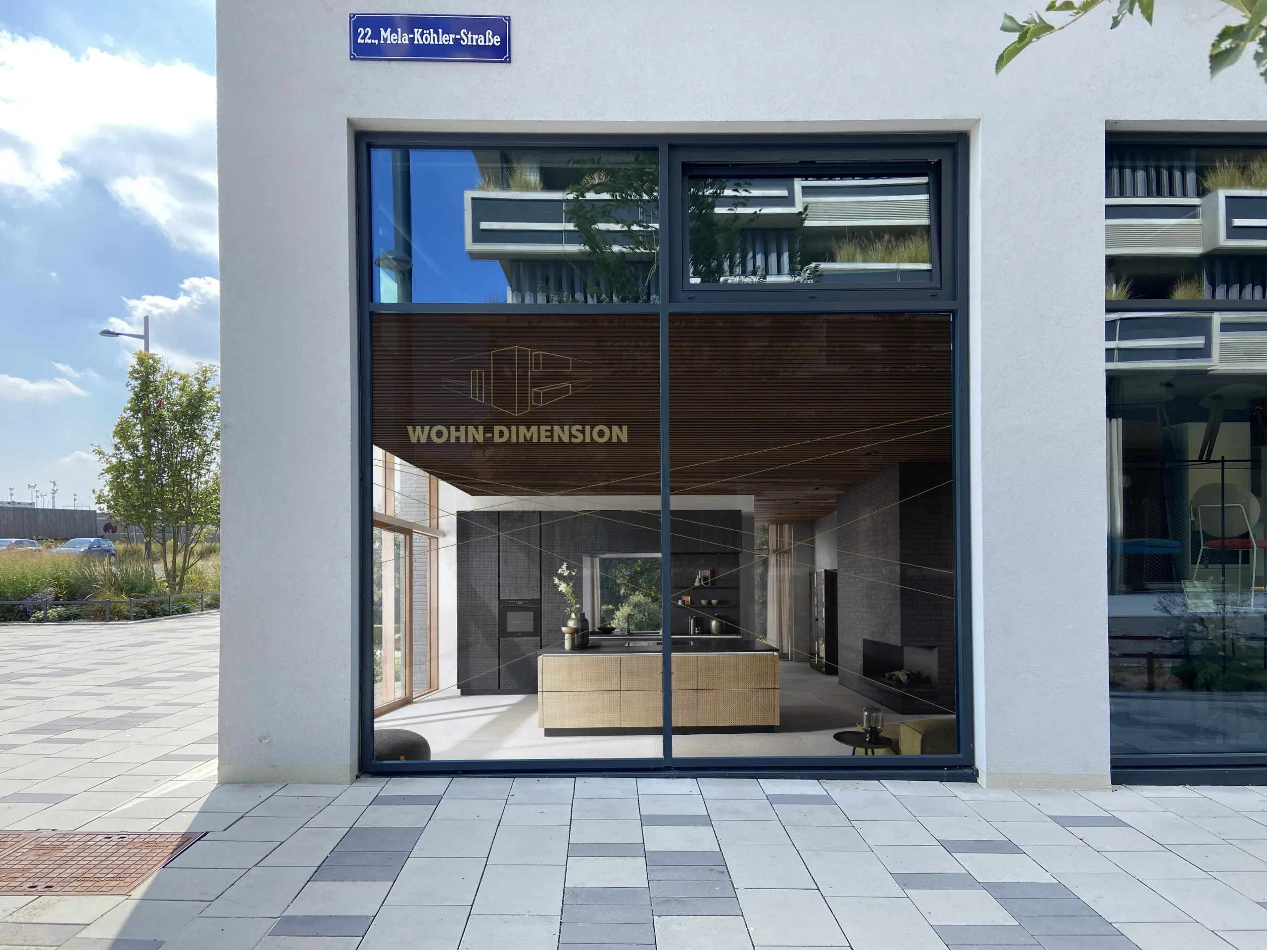 Portfolio: Wohn-Dimension Schaufensterbeklebung Portfolio: Wohn-Dimension Schaufensterbeklebung